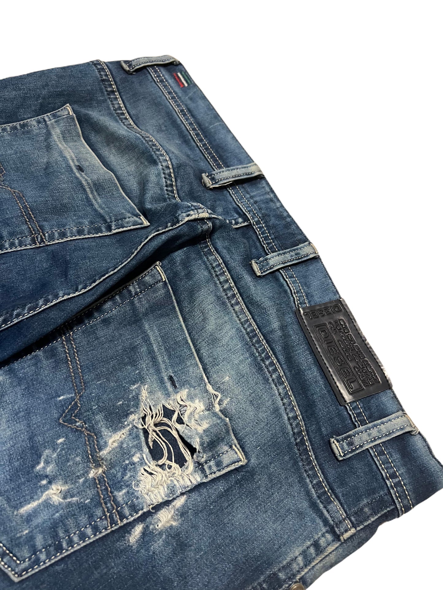 Diesel distressed gallabuxur (36)